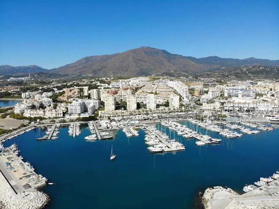 Room City Estepona Castillo Apartment
